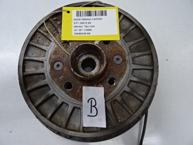TAMBOUR DE FREIN ARRIÈRE Renault Twingo III (AH), Renault, Mevr. I. Hauben, Utilisé, Rue de l'Espoir 34 34
4030  GRIVEGNÉE, BE