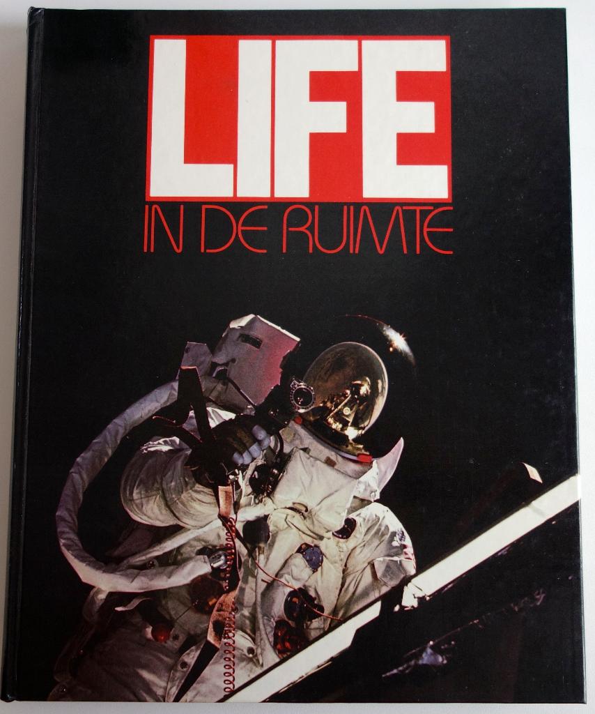 Life - In de ruimte. De eerste 25 jaar, Ophalen, Zo goed als nieuw