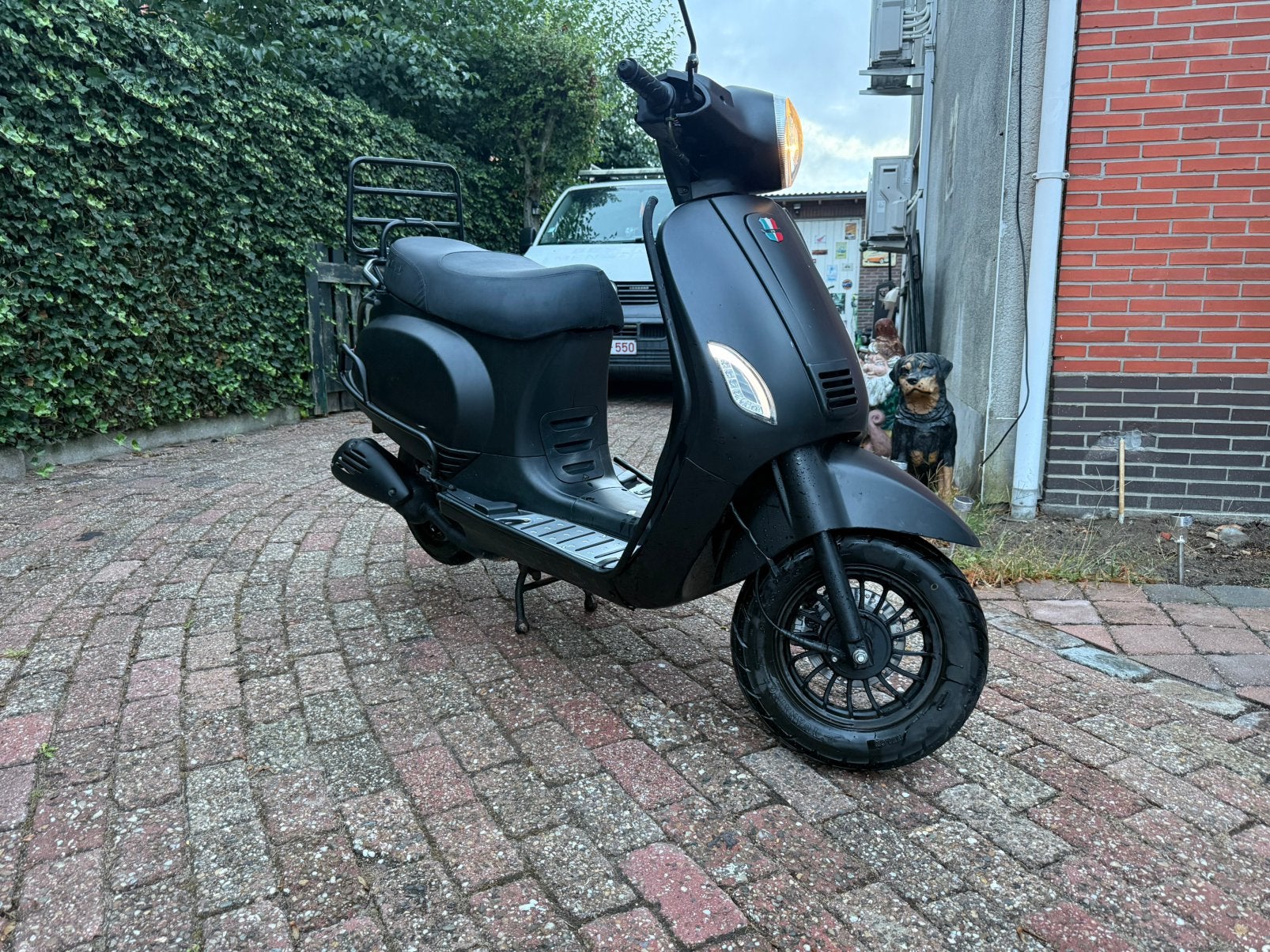 La Souris Sourini – 2023 – Klasse A – 25 km/u, Fietsen en Brommers, Ophalen, Zo goed als nieuw