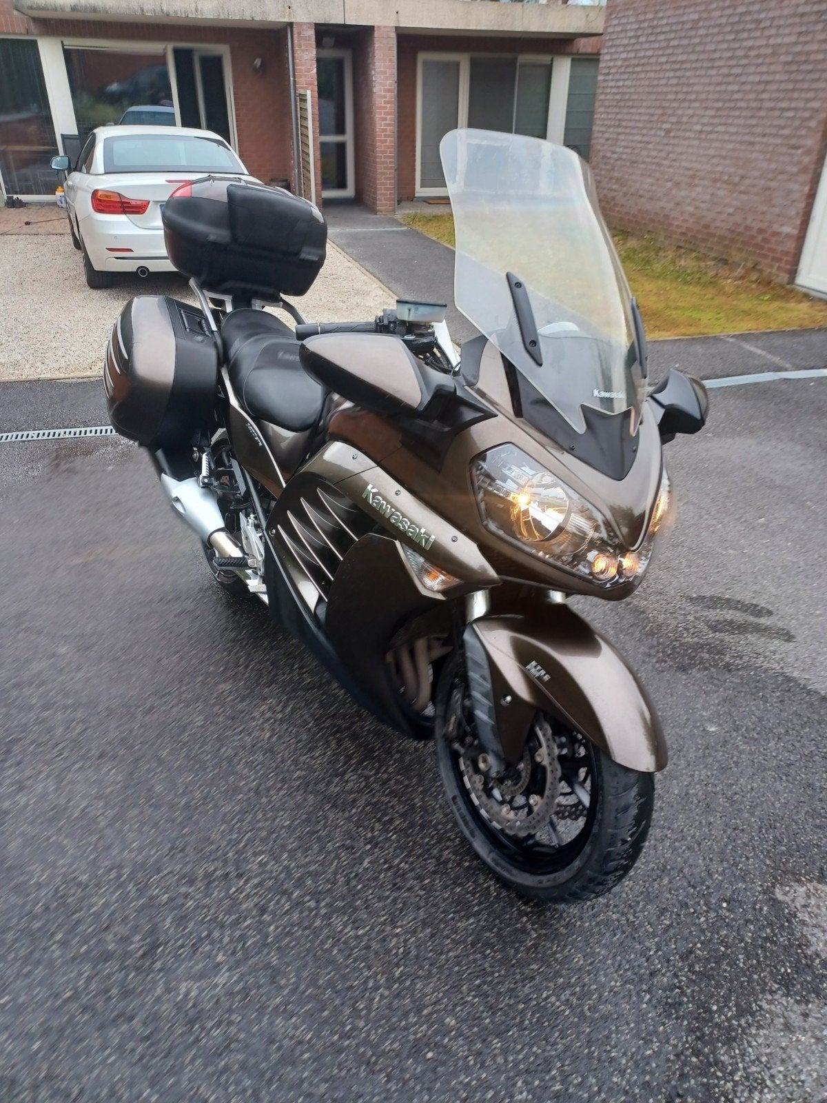 Kawasaki Gtr1400, Particulier