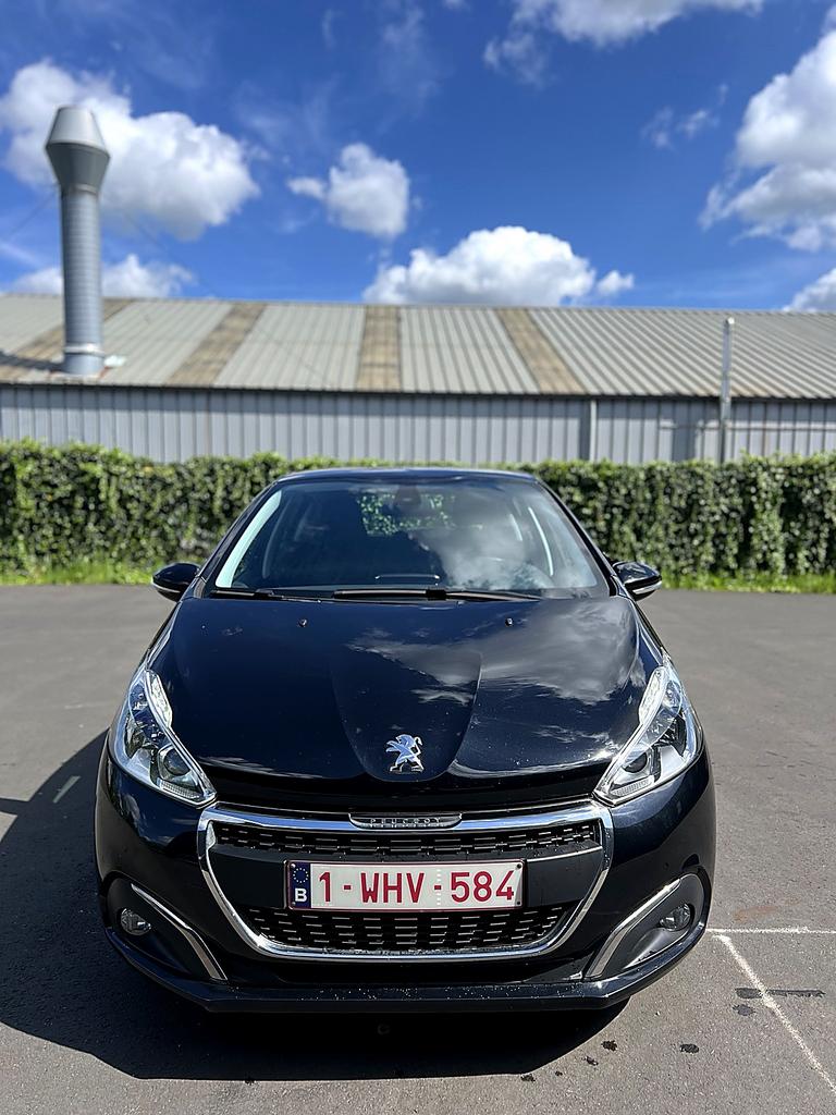Peugeot 208 1.2 Benzine 2019 eerste eigenaar!, Euro 6, Zwart, Handgeschakeld, Particulier
