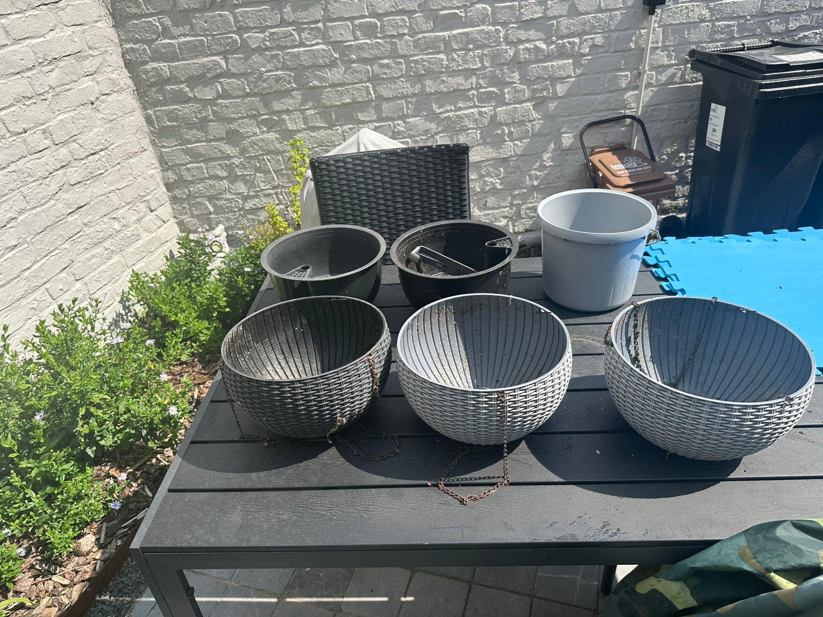 3 hangbloempotten, Tuin en Terras, Bloempotten, Ophalen, Kunststof, Gebruikt, Rond