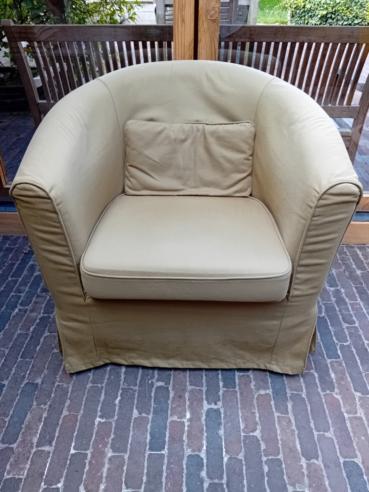 3 sièges baquets (1 beige clair et 2 marron clair), Enlèvement