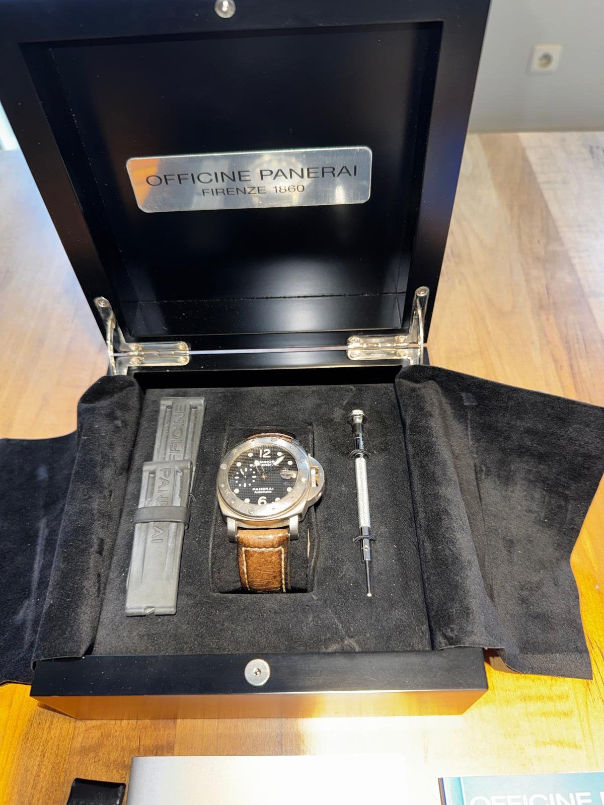 PANERAI LUMINOR TITANE, Enlèvement, Comme neuf