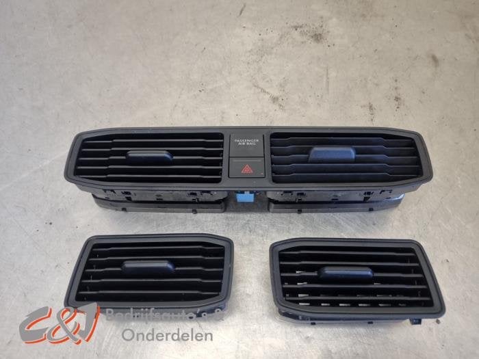 Luchtrooster Dashboard van een Volkswagen Caddy, Auto-onderdelen, Gebruikt, -, Volkswagen, -