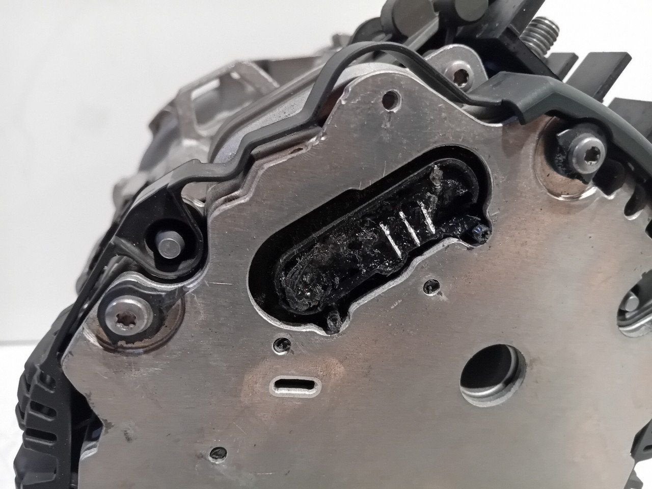 Dynamo Kia Stonic, Onderdelen@venauto.nl, Van der Ven Autorecycling B.V., Gebruikt, Ettenseweg 76, 4706 PB Roosendaal, The Netherlands