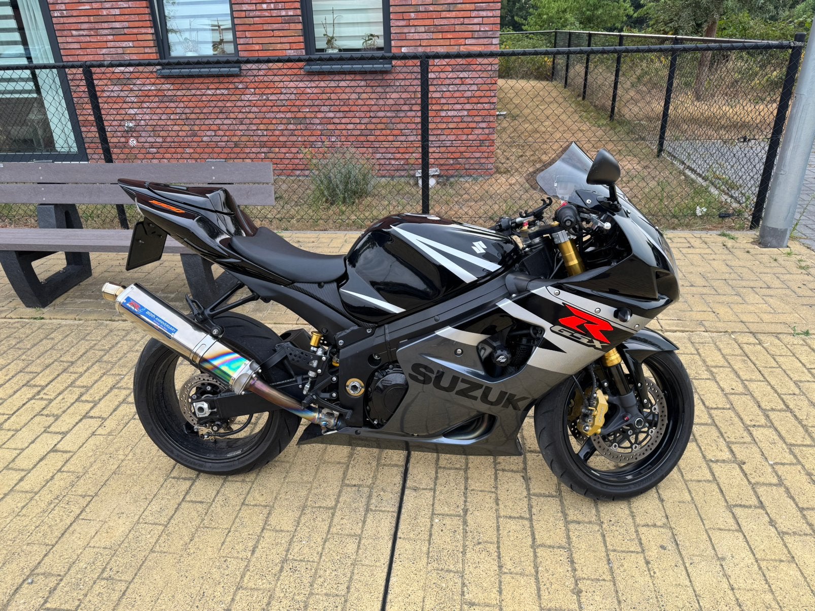 Unieke Suzuki 1000 k4 met k8 achterbrug, Ophalen