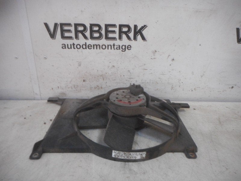 KOELVENTILATOR Opel Tigra (75) (90572574ay), Robert Bosch AG, Gebruikt, Opel, Robert-Bosch-Allee 1
74232  Abstatt, DE