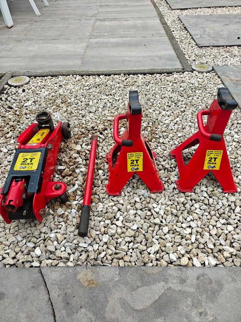 garagekrik + 2 steunen, Ophalen, Gebruikt