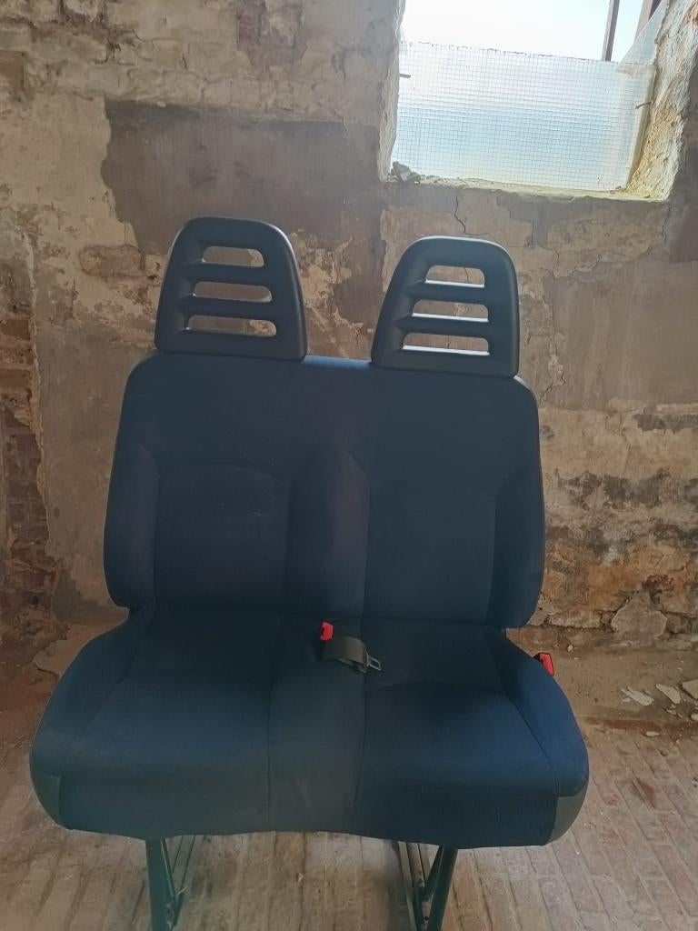 Siège passager double Iveco Daily, Enlèvement, Utilisé, Autres marques automobiles