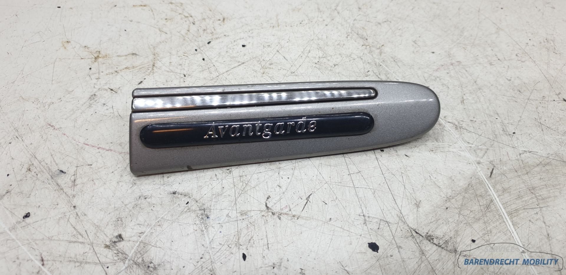 Pare-chocs avant droit Mercedes Classe E W211 Avantgarde arg, Autos : Pièces & Accessoires, Mercedes-Benz AG, Mercedes-Benz, Utilisé