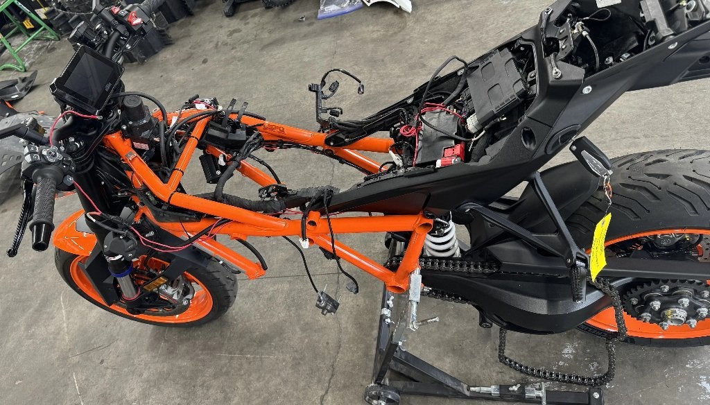 U MOTOR VANDAAG NOG VERKOPEN !, Particulier, Naked bike