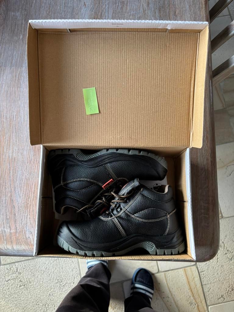 Chaussures de travail., Vêtements | Hommes, Chaussures, Chaussures de travail, Comme neuf, Enlèvement, Noir
