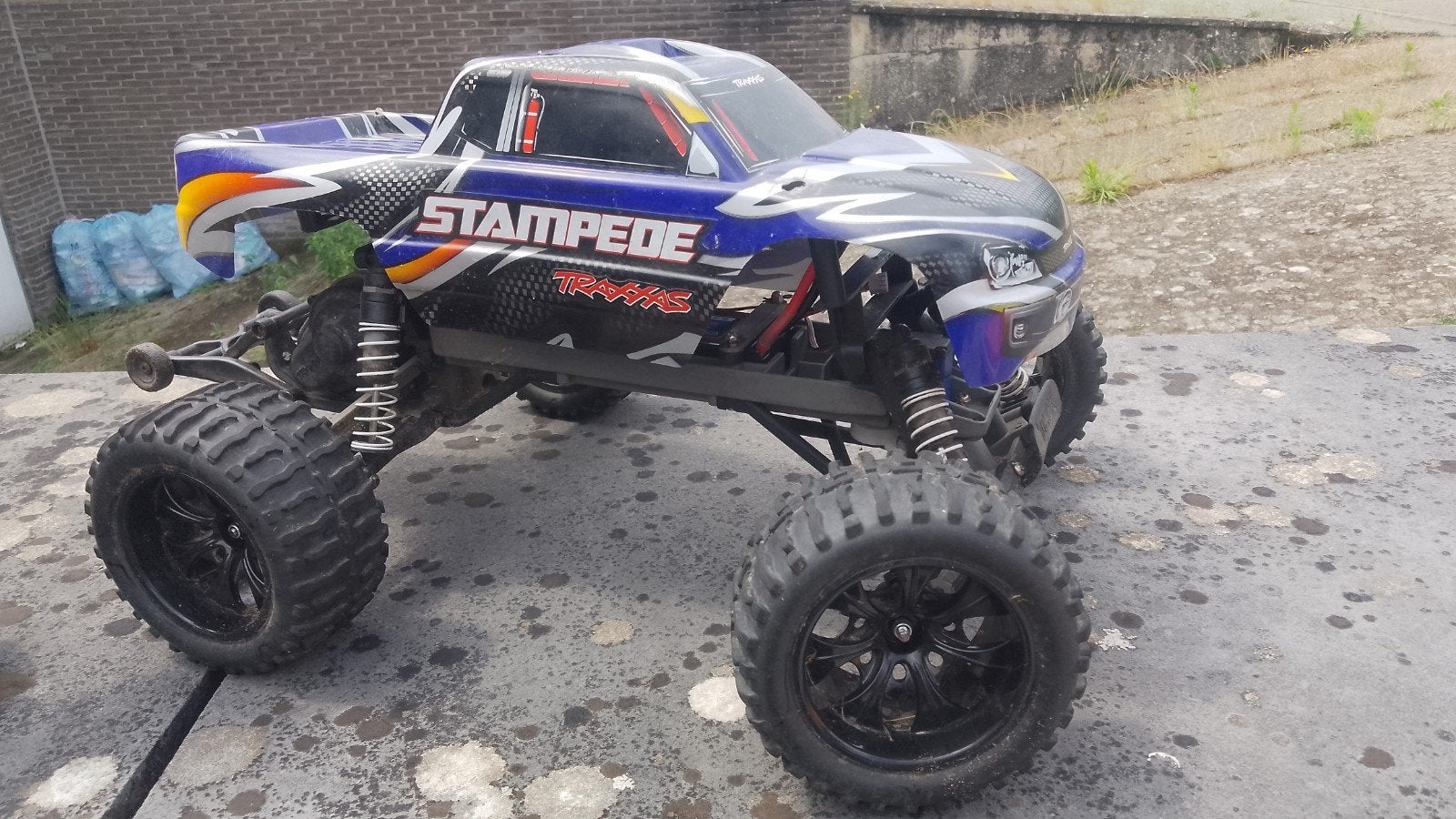 Leuke Traxxas Stampede 1:10 RTR, Hobby & Loisirs créatifs, Échelle 1:10, Enlèvement ou Envoi, Voiture off road, Utilisé