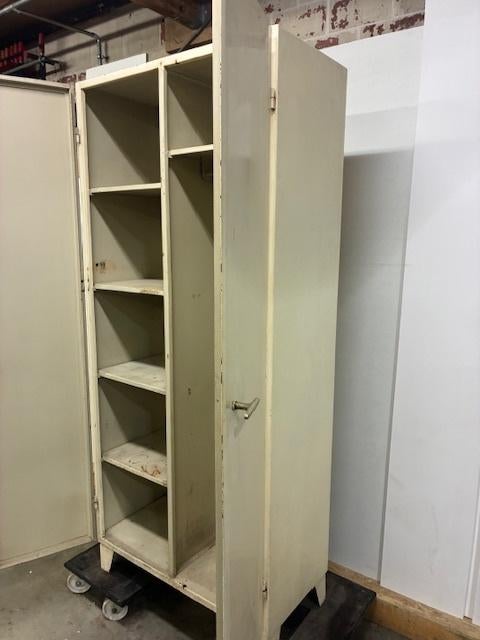 vintage metalen lockerkast, Ophalen, Gebruikt