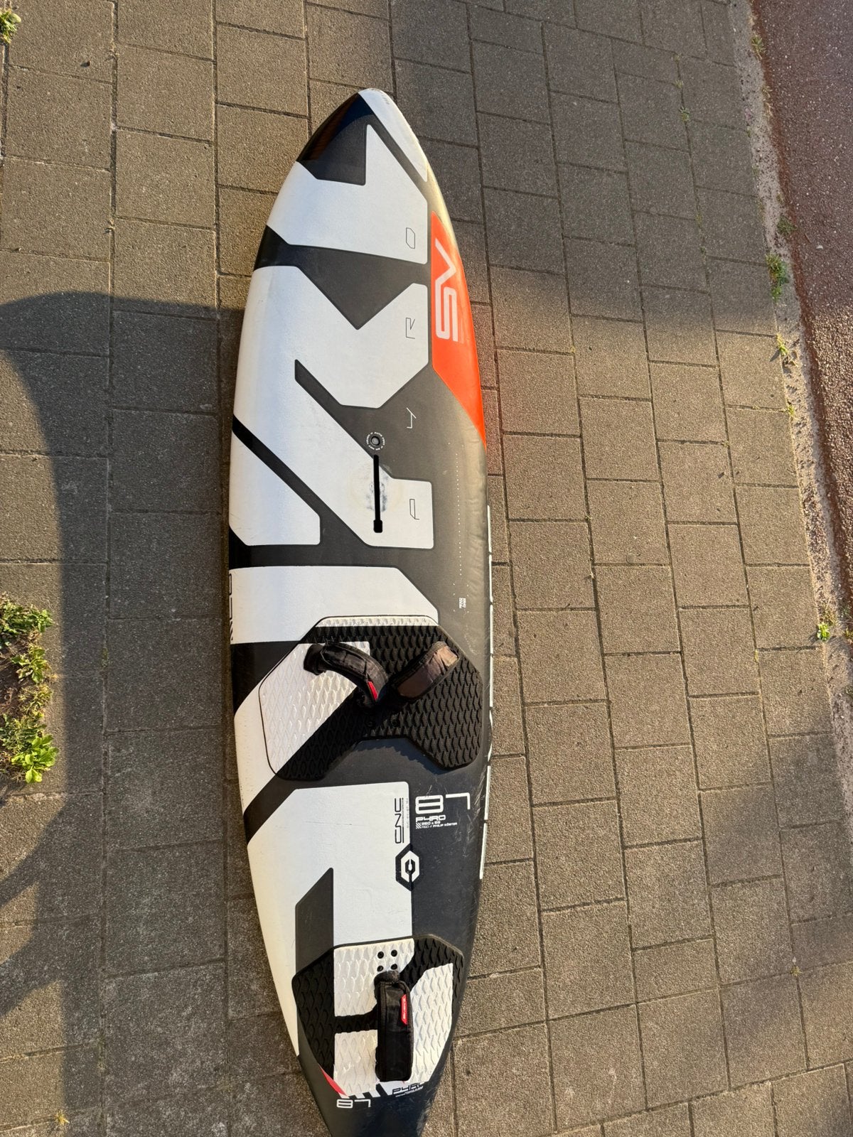 Severne Pyro 87L (repair needed), Watersport en Boten, Windsurfen, Zo goed als nieuw, Severne, Ophalen