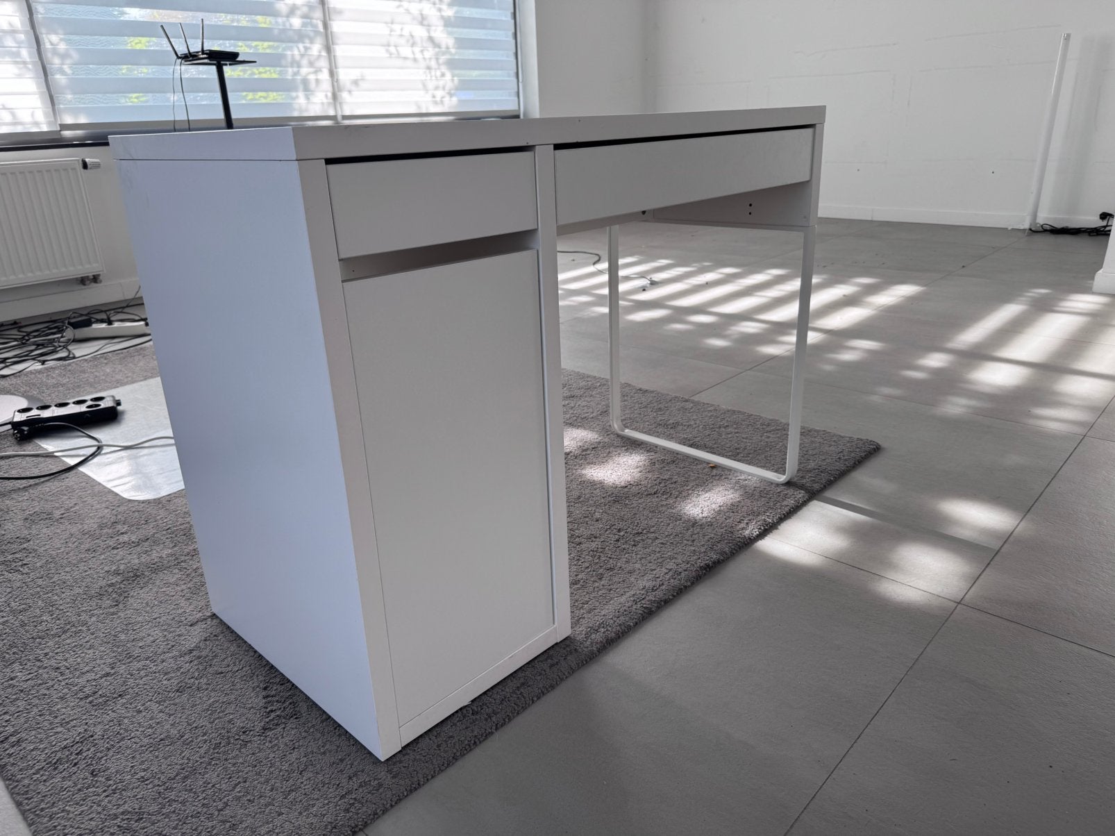 Kleine bureau, Ophalen, Zo goed als nieuw