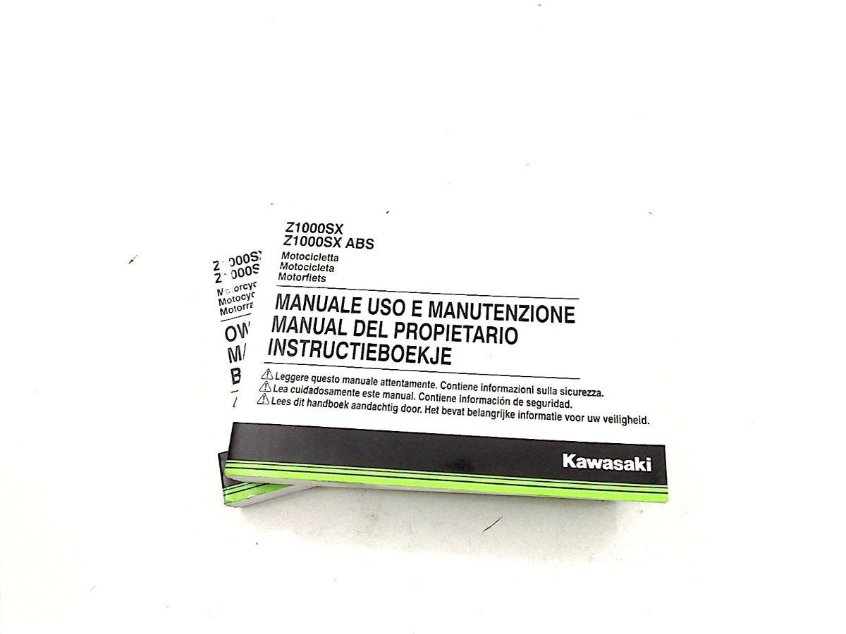 MANUEL UTILISATEUR NOTICE Kawasaki, Motos, Dhr. S. di Majo, Utilisé, Info@cama-motorparts.nl, P.J. Troelstraweg 8 8
3144 CX  MAASSLUIS, NL