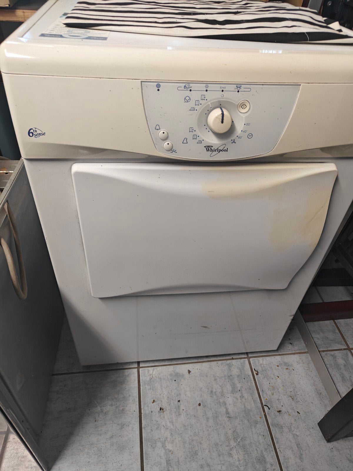 Droogkast whirlpool AWZ 2412, Ophalen, 6 tot 8 kg, Gebruikt, Luchtafvoer