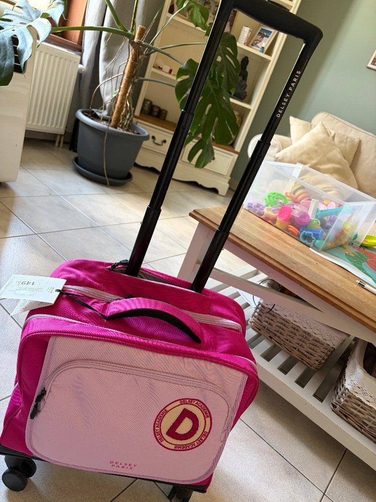 Delsey Paris Academie trolley/cartable à roulettes rose NEUF, Enlèvement, Neuf, Rose, Poignée extensible