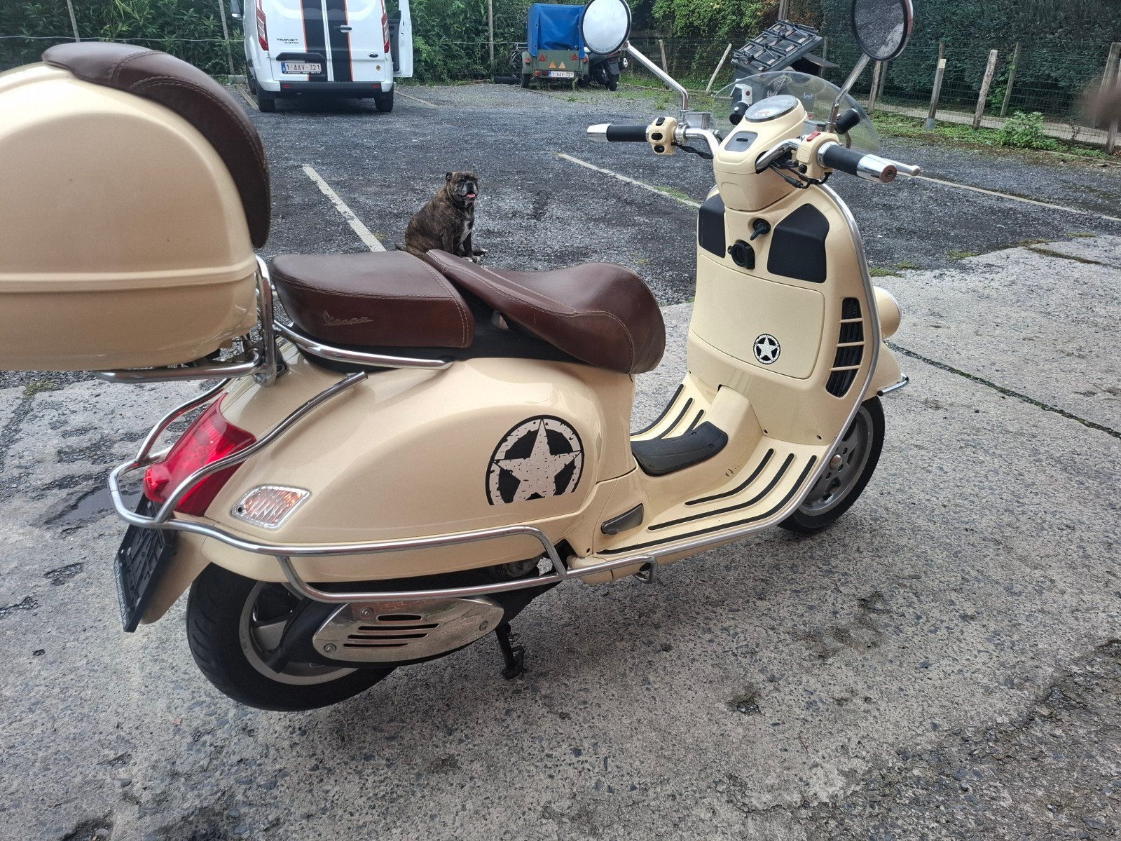 Vespa gtv 250, Motos, Particulier