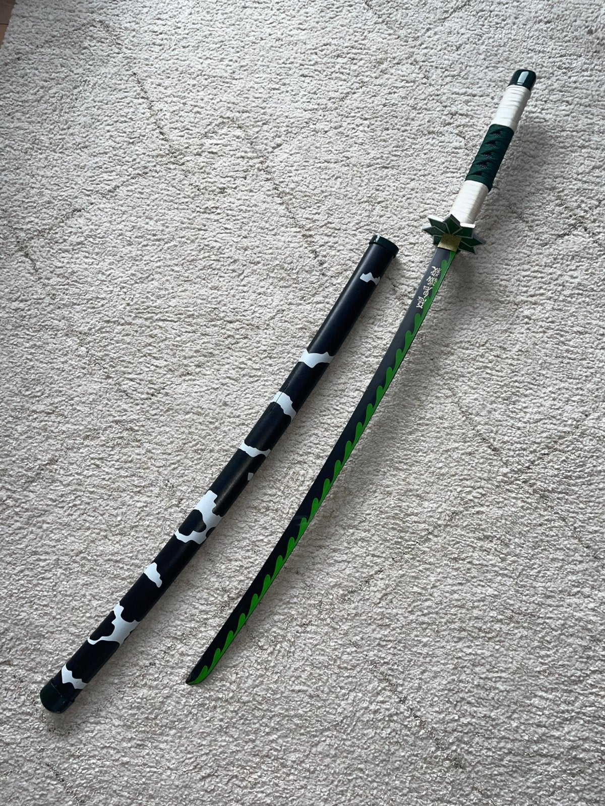 katana de décoration Demon Slayer | bois et acier, Envoi, Utilisé, Fantasy