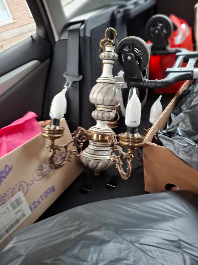 Lustre avec lampes à économie d'énergie et bocaux en verre, Enlèvement