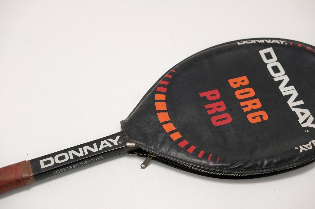 Raquette de Tennis Vintage Donnay Borg Pro – Avec Housse, Sports & Fitness, Enlèvement ou Envoi, Utilisé, Raquette, L3