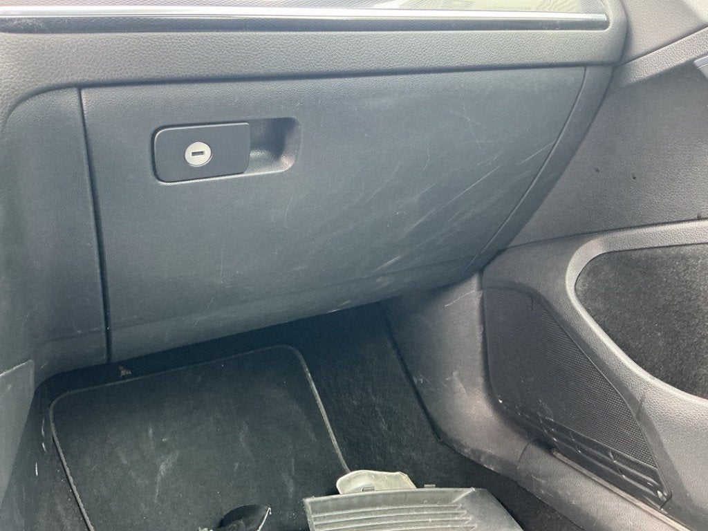 COMPARTIMENT A GANTS Golf VII (AUA) (|5G1857114E|), Autos : Pièces & Accessoires, Tableau de bord & Interrupteurs, Volkswagen