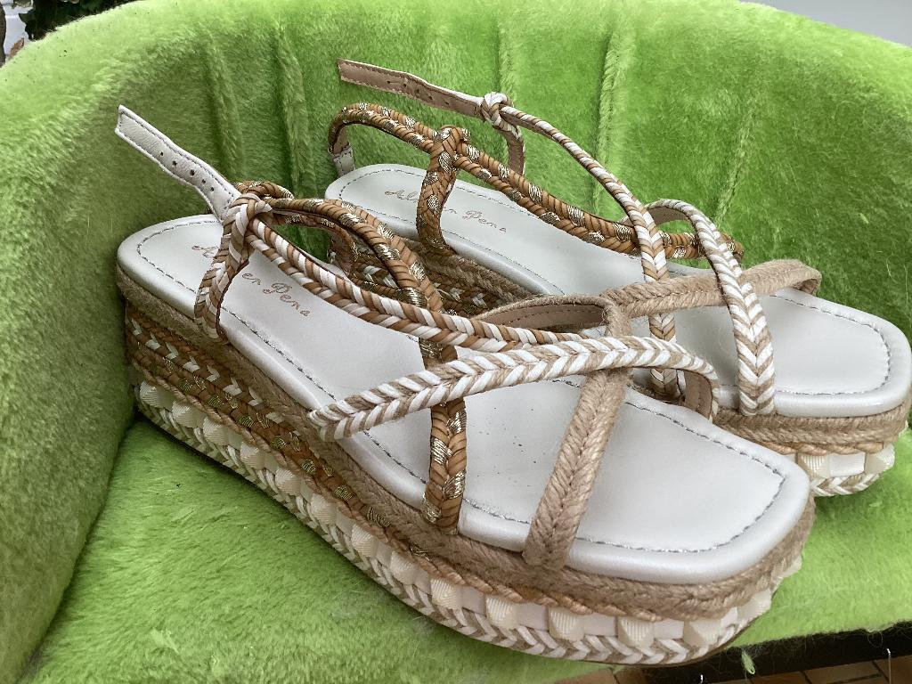 Sandalen merk Alma en Pena maat 39, Kleding | Dames, ANDERE, Wit, Zo goed als nieuw, Sandalen of Muiltjes