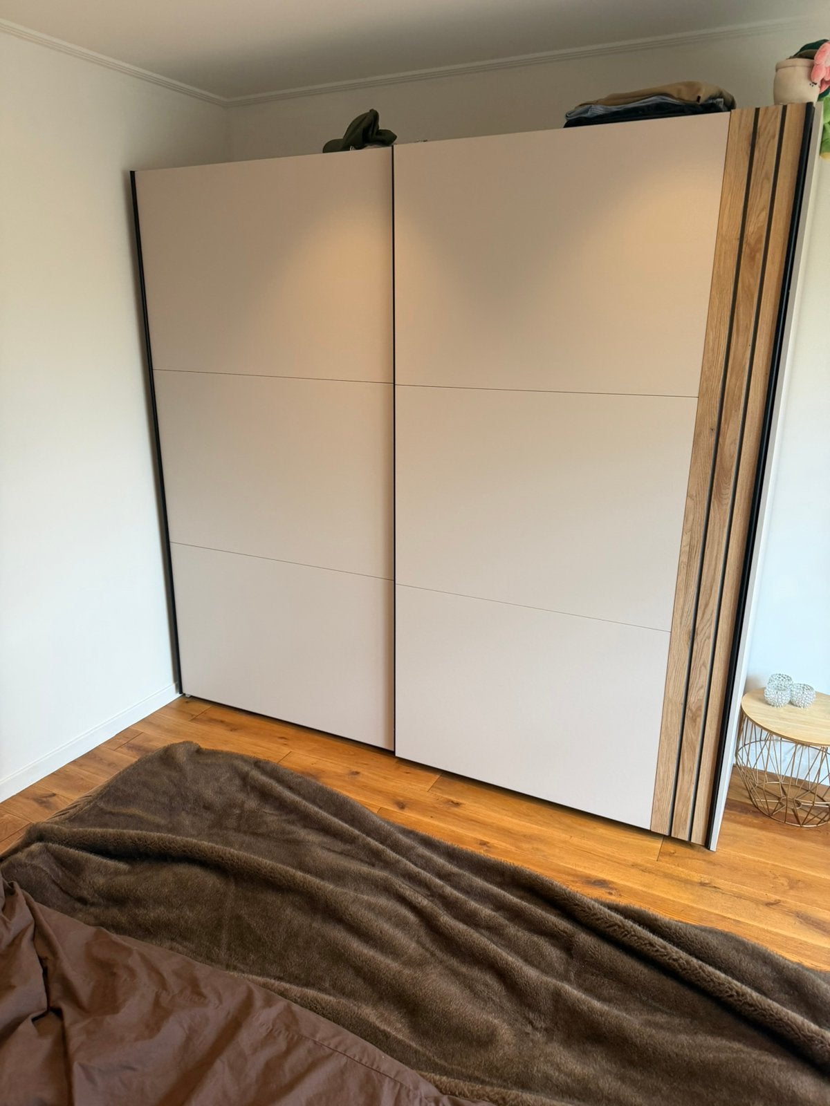 Schuifdeurkast eik & zand, Huis en Inrichting, Ophalen, Modern/ landelijk, Met plank(en), Zo goed als nieuw