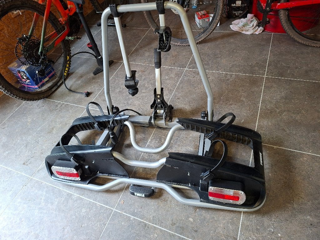 Porte velo thule pour 2 velos, Enlèvement, 2 vélos, Comme neuf, Support d'attelage
