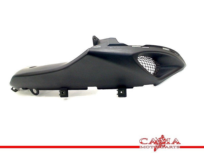 PRISE D'AIR DROIT GSX R 1000 2005-2006 (GSXR1000 K5 / K6), Dhr. S. di Majo, Utilisé, Info@cama-motorparts.nl, P.J. Troelstraweg 8 8
3144 CX  MAASSLUIS, NL