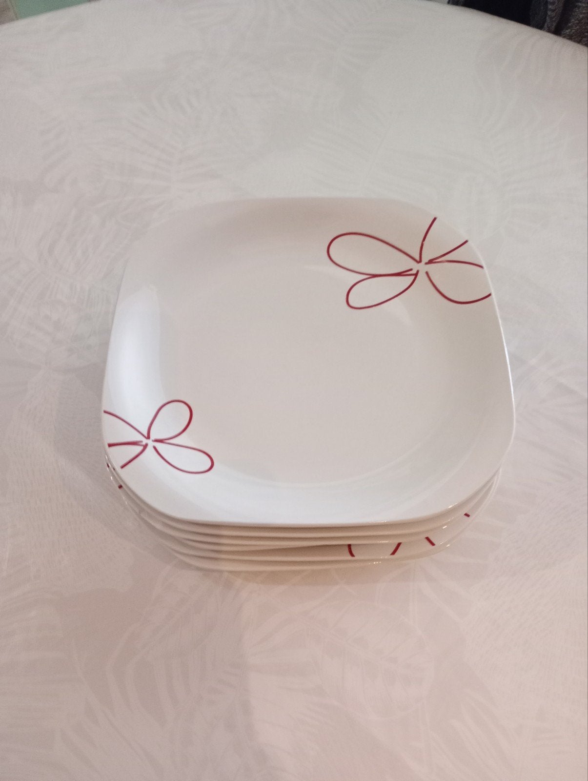 Lot assiettes, Enlèvement
