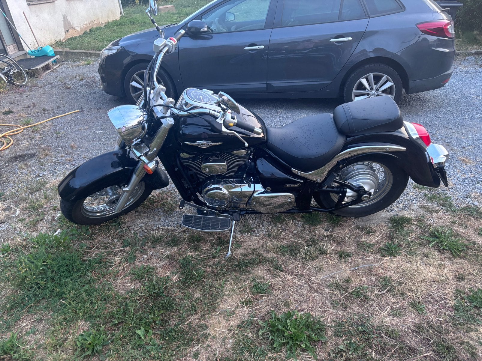 Moto a vendre suzuki intruder vl 800, Motos, Transmission par cardan, Permis Moto A, Occasion, Particulier