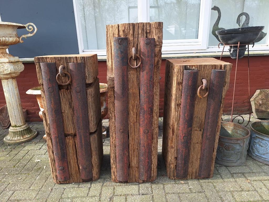 stoere meerpalen zuilen dukdalven, Ophalen, Zo goed als nieuw