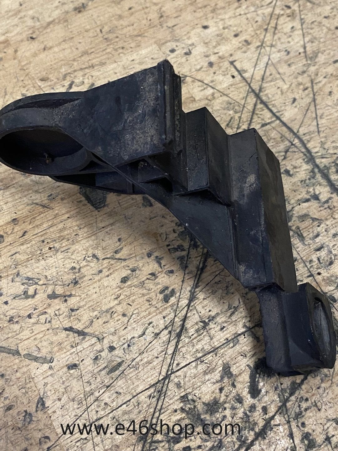 BUMPER VOORSCHERM BEVESTIGING HOUDER BMW E46 OE 7030619, -, Utilisé, -, Enlèvement ou Envoi
