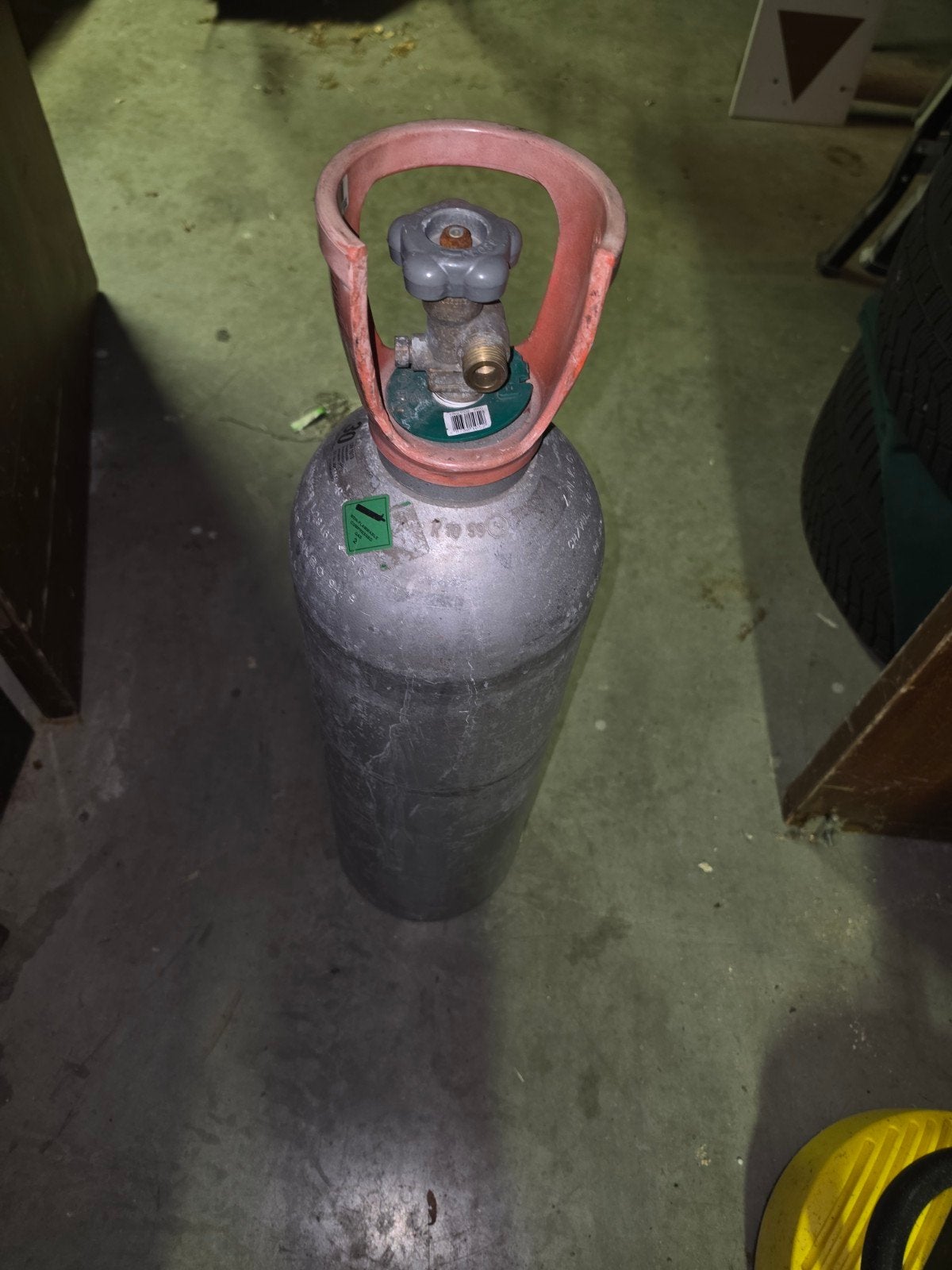asid fles voor tap, Elektronische apparatuur, Ophalen