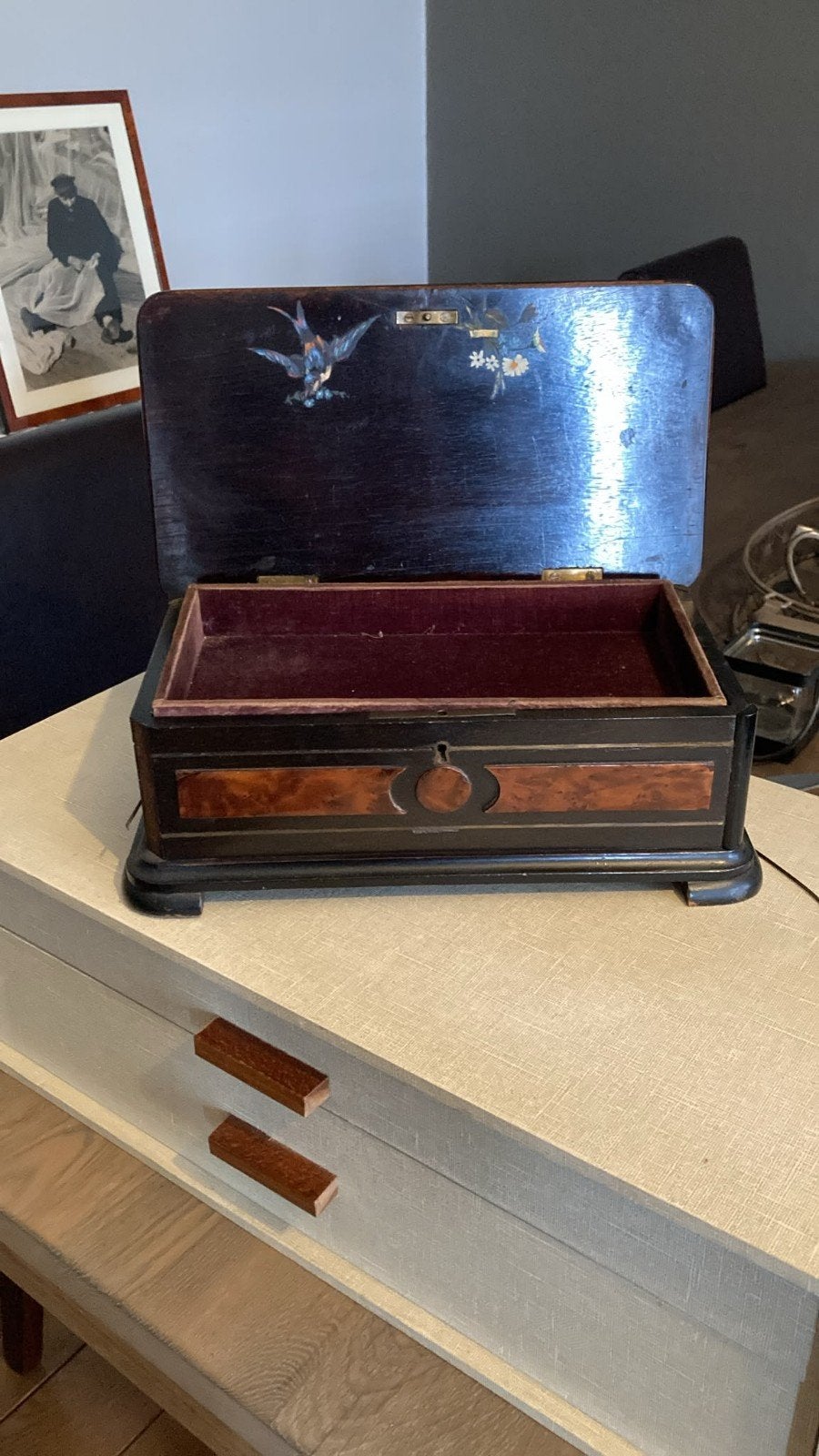 boîte à bijoux ancienne en bois, Enlèvement