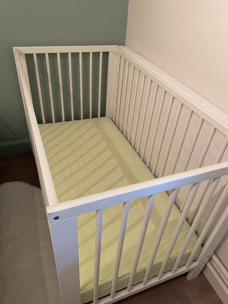 Lit bébé avec matelas, Matelas, Moins de 70 cm, Comme neuf, Enlèvement