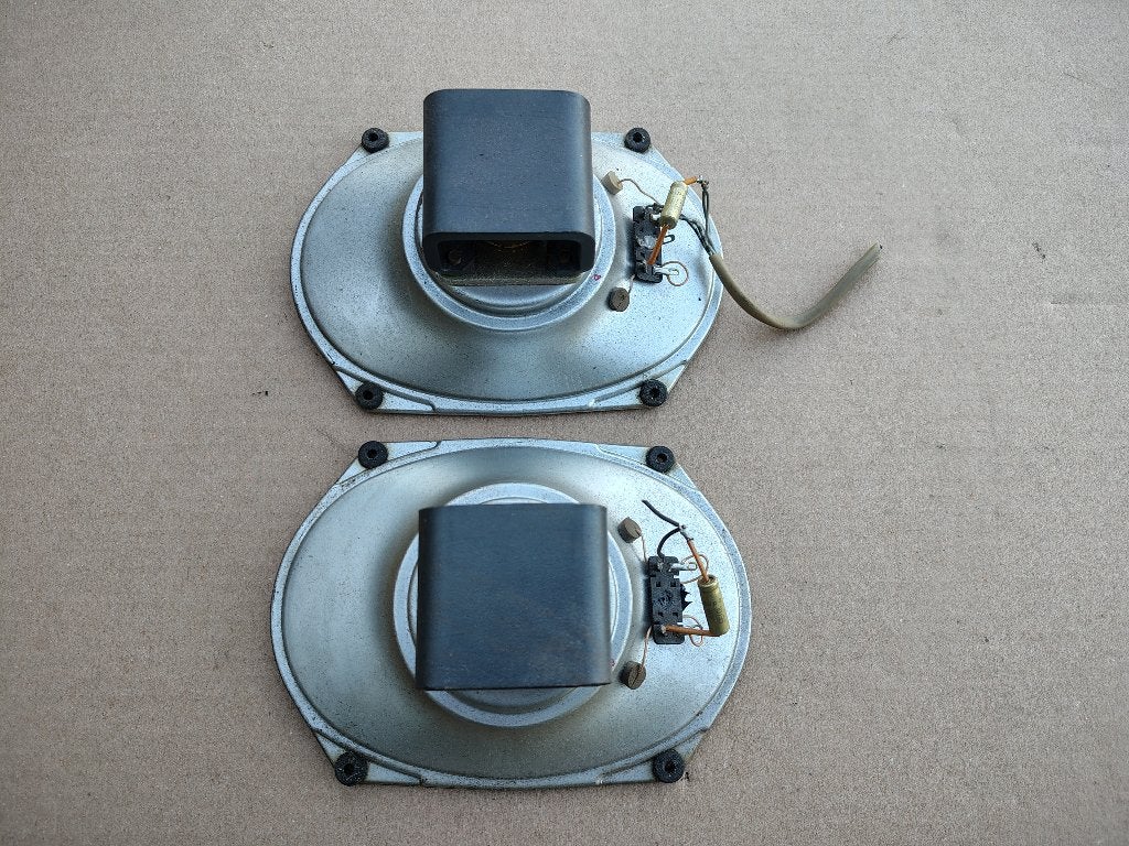 2x Hoge Tonen Speakers NSM Festival 130 (1967) jukebox, Verzamelen, Automaten | Jukeboxen, Verzenden