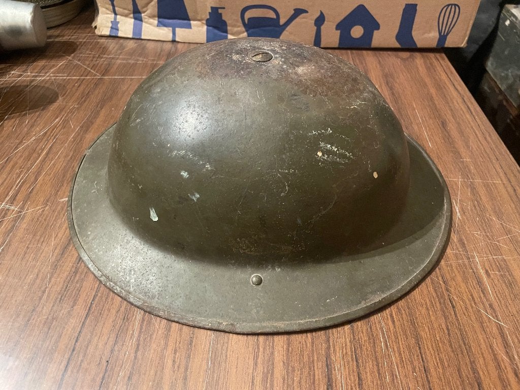 WW2 - Coque casque anglais ou Belge???, Collections, Enlèvement, Armée de terre, Casque ou Béret