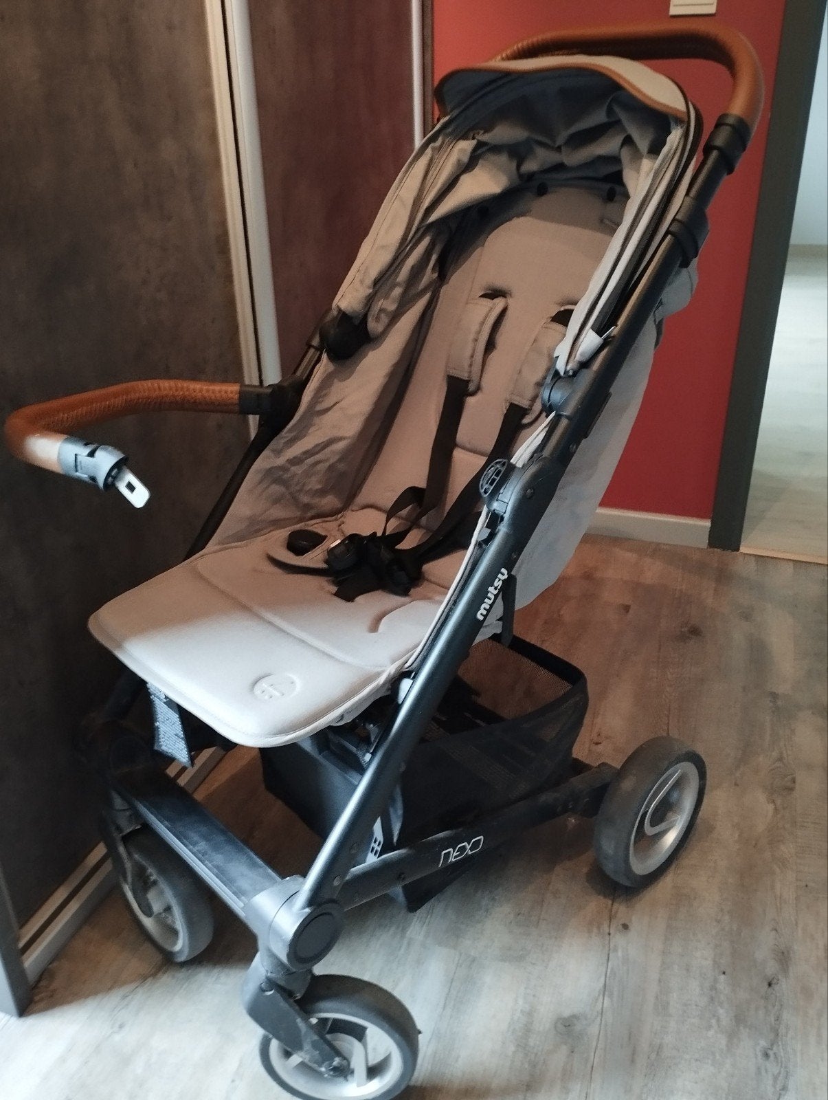Buggy Musty Nexo, Enfants & Bébés, Buggys, Enlèvement