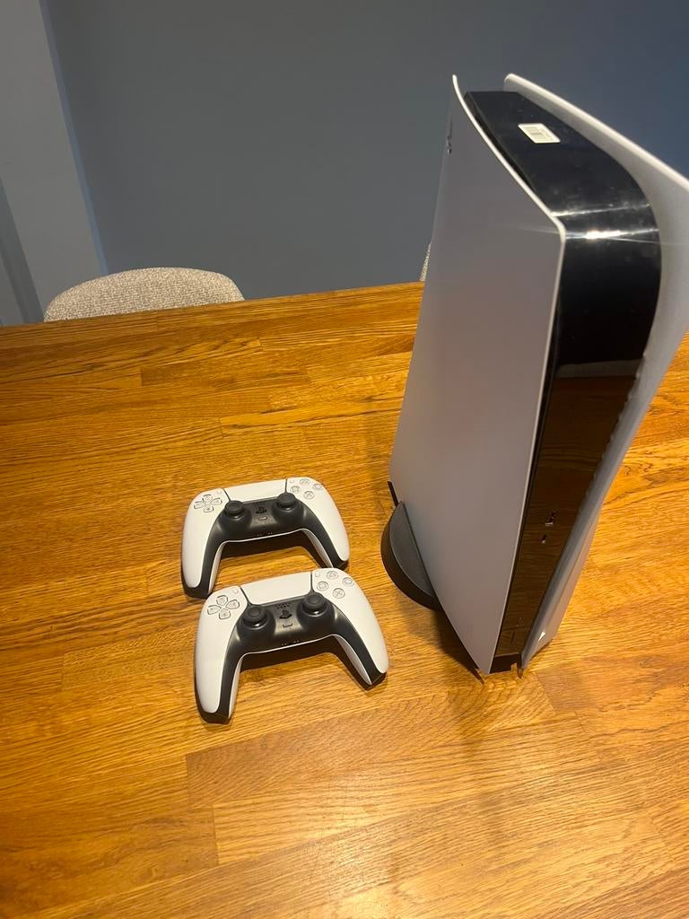 Playstation 5 (met 2 controllers), Ophalen, Zo goed als nieuw, Playstation 5