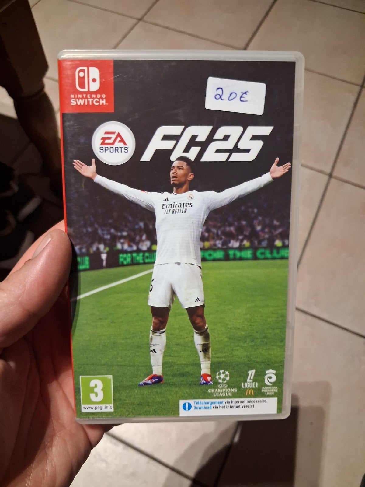 Jeux switch FC25, Games en Spelcomputers, Ophalen, Gebruikt, Sport, 3 spelers of meer