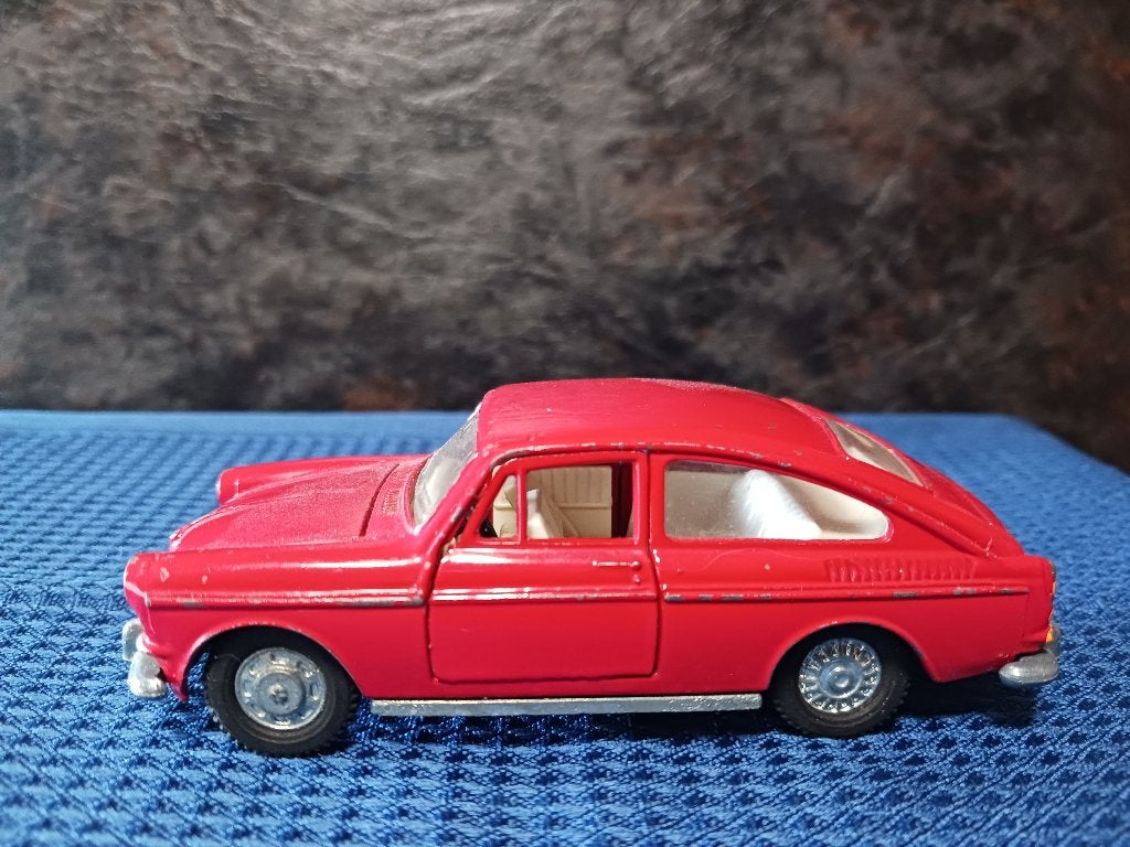 Dinky Toys  163    Volkswagen 1600 TL, Enlèvement ou Envoi, Dinky Toys