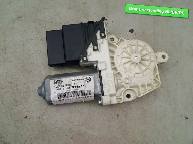 MOTEUR LEVE VITRE ELECTRIQUE ARRIÈRE DROIT (1K0959704E), Autos : Pièces & Accessoires, Carrosserie & Tôlerie, Volkswagen, Volkswagen AG