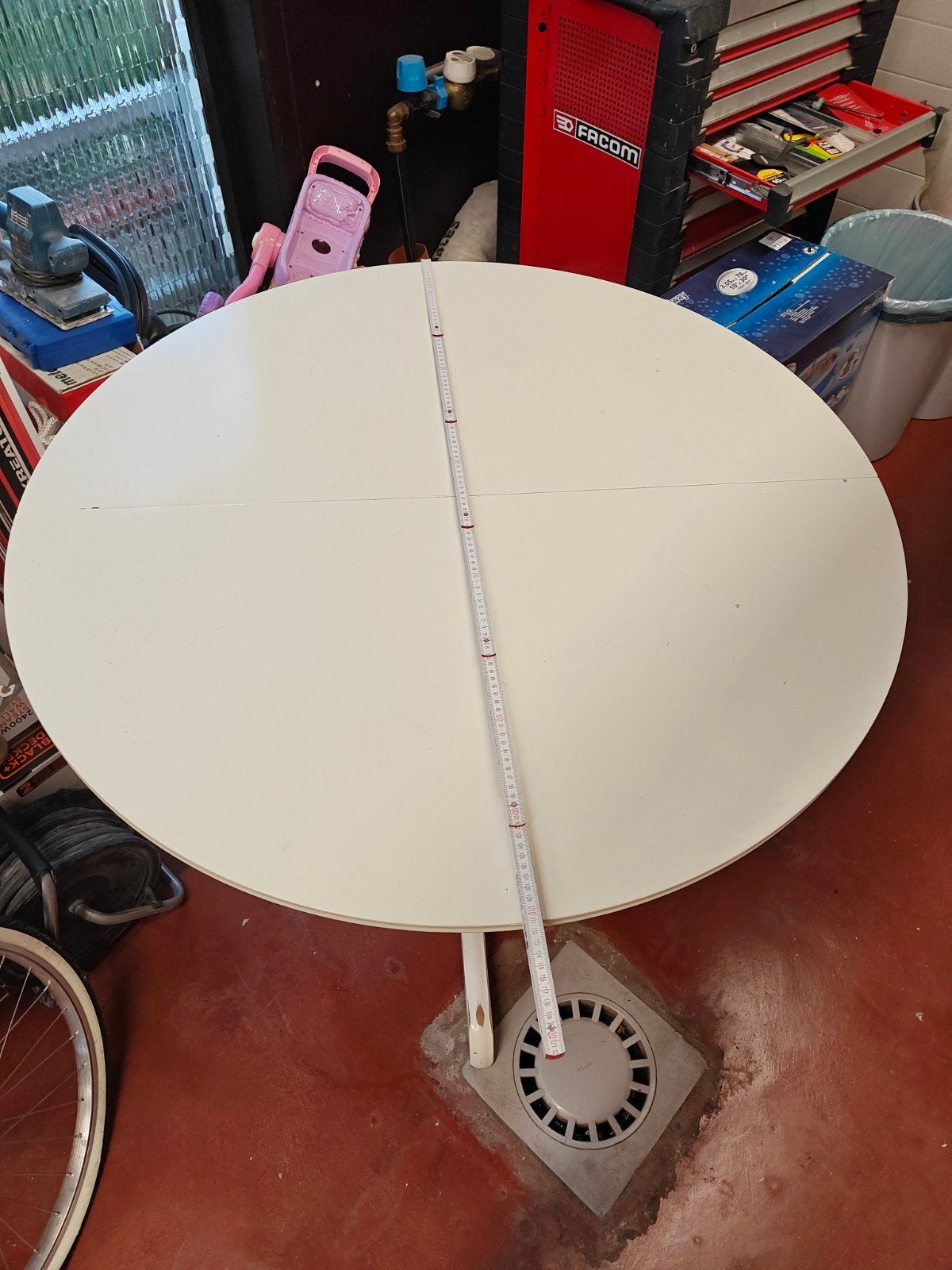 Ronde tafel 1.10cm niet uitgeschoven, Enlèvement