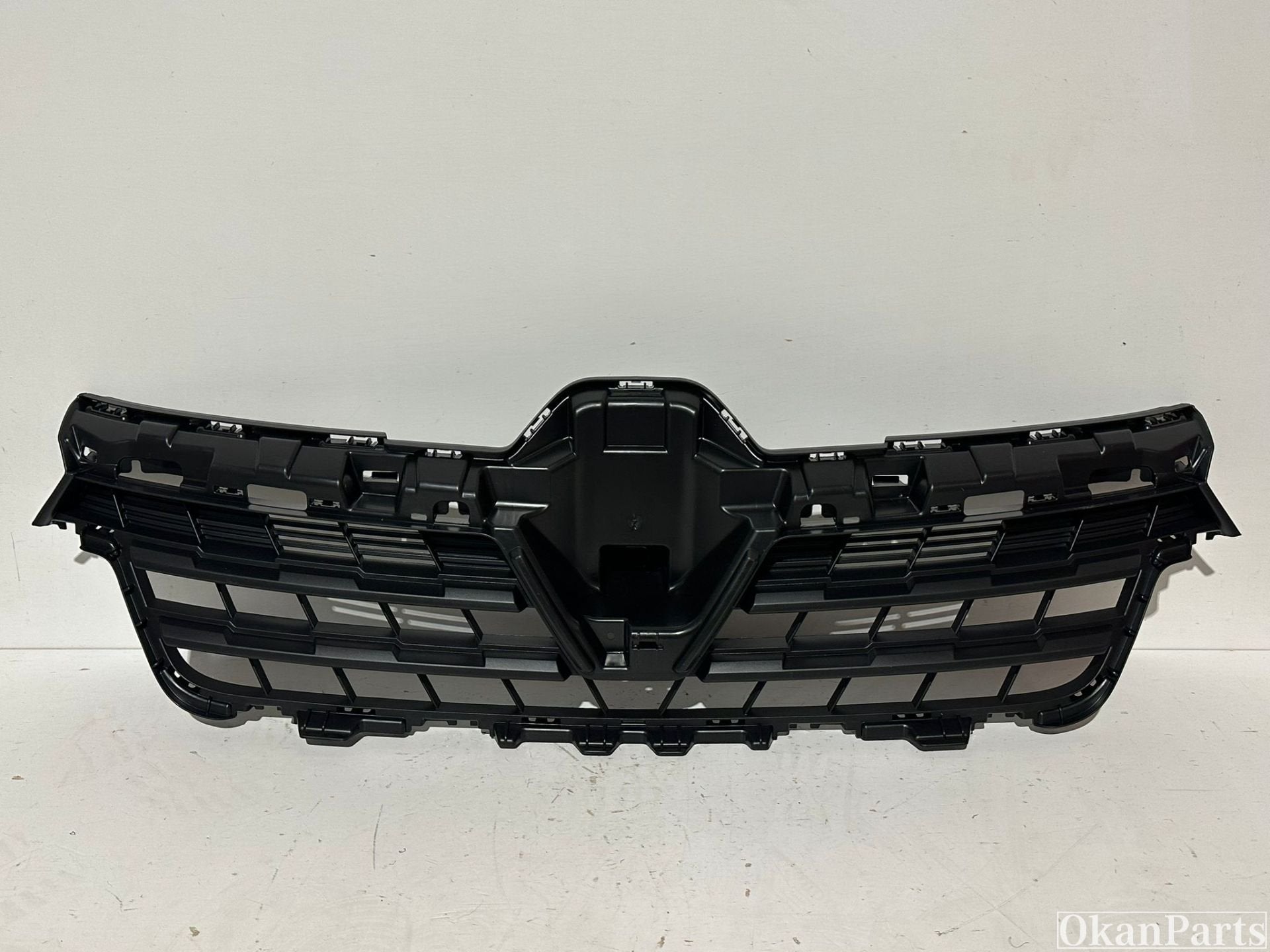 Calandre Renault Express 622565187R, Utilisé, Avant