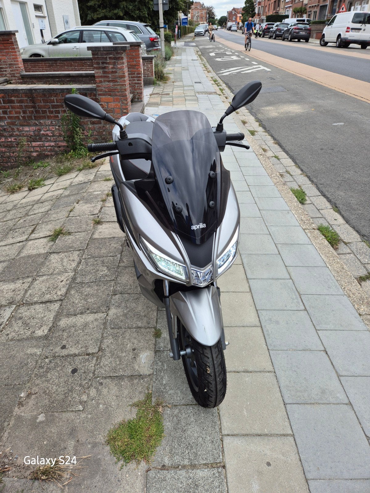 aprilia sxr 50cc, Vélos & Vélomoteurs, Scooters | Aprilia, Autres modèles, Comme neuf, Classe B (45 km/h), Enlèvement